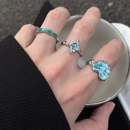 Amora™ | Silver Ring with Blue Heart-Shaped Stone