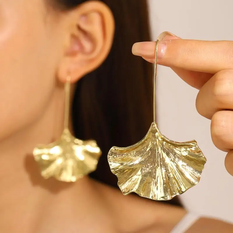 Bliss™ | Vintage Golden Petal Earrings